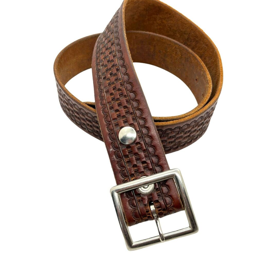 Vintage Mens Brown Leather Adjustable Silver Tone Buckle Belt 43" Made in USA
